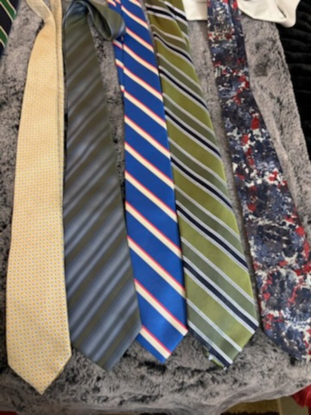 (5) Business Casual Ties